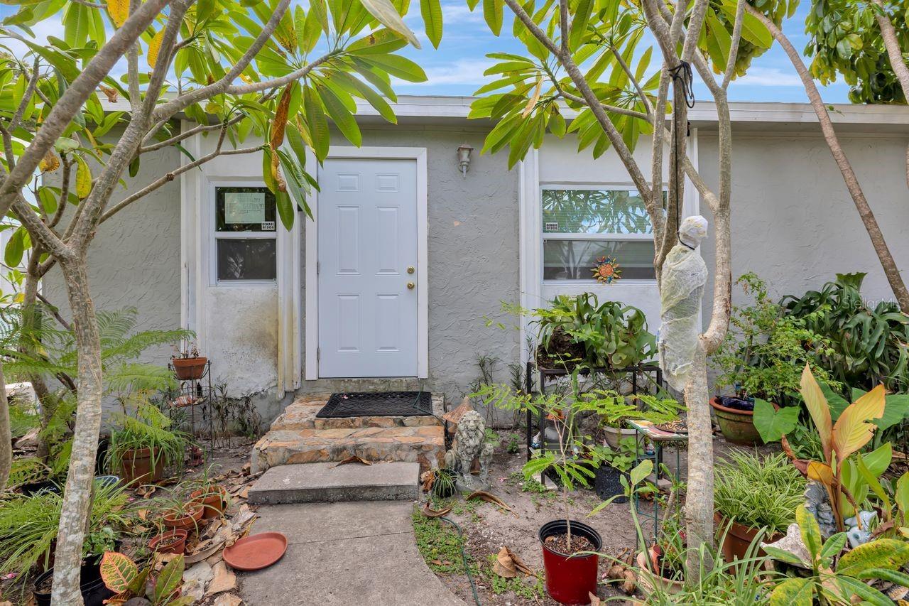 Single Family Residence em ST PETERSBURG, FL - Daniel Dourado