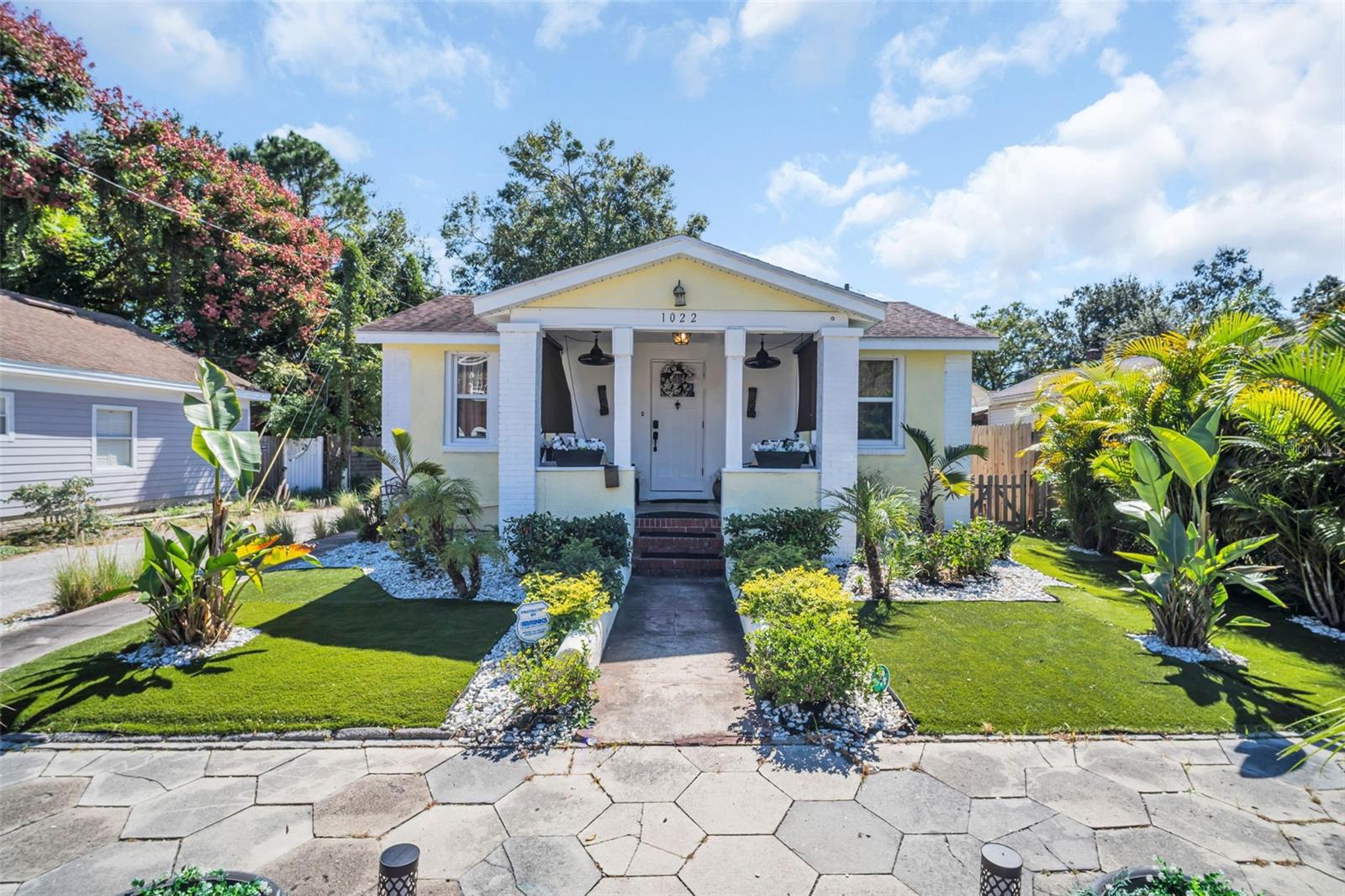 Single Family Residence em ST PETERSBURG, FL - Daniel Dourado