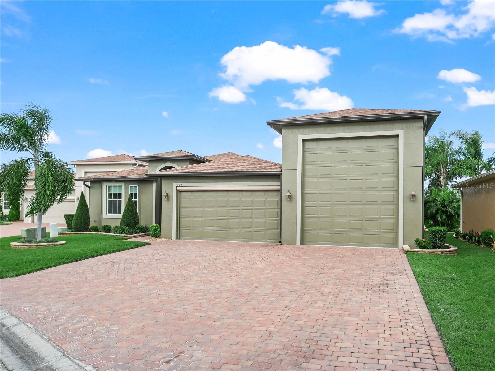 Single Family Residence in LAKE WALES, FL - Daniel Dourado