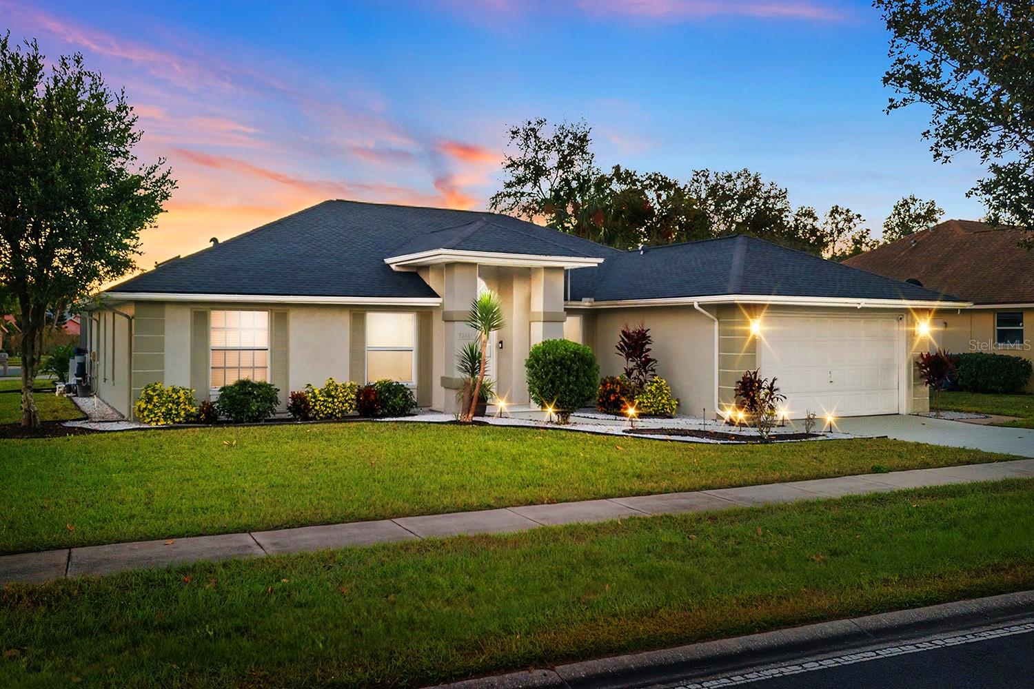 Single Family Residence em SPRING HILL, FL - Daniel Dourado