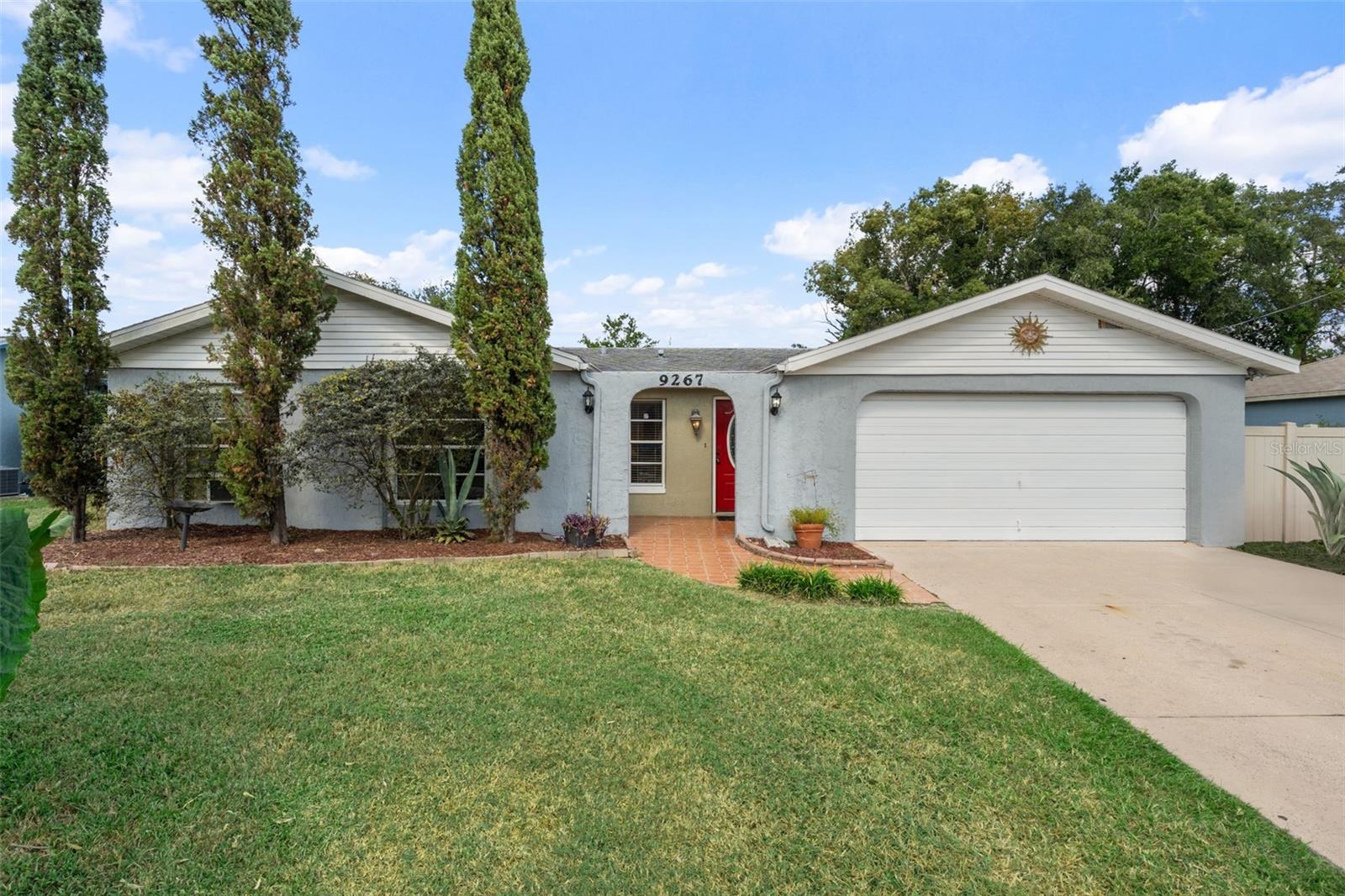 Single Family Residence em SPRING HILL, FL - Daniel Dourado