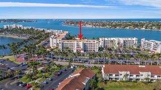 Condominium em ST PETERSBURG, FL - Daniel Dourado