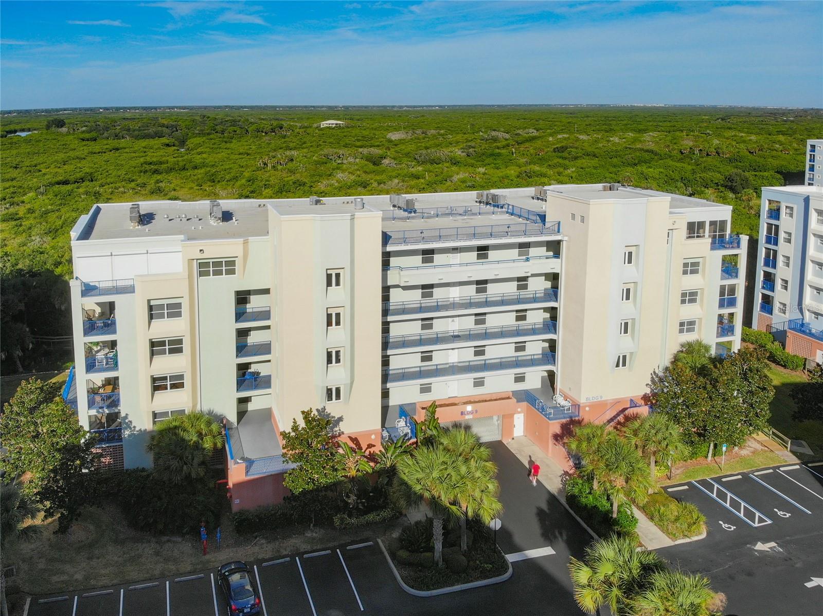 Condominium em NEW SMYRNA BEACH, FL - Daniel Dourado
