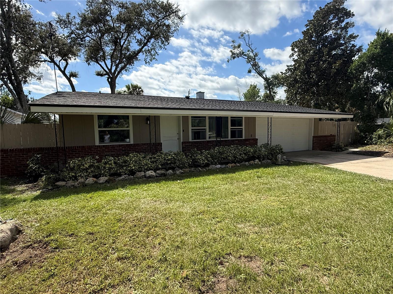 Single Family Residence em ORMOND BEACH, FL - Daniel Dourado