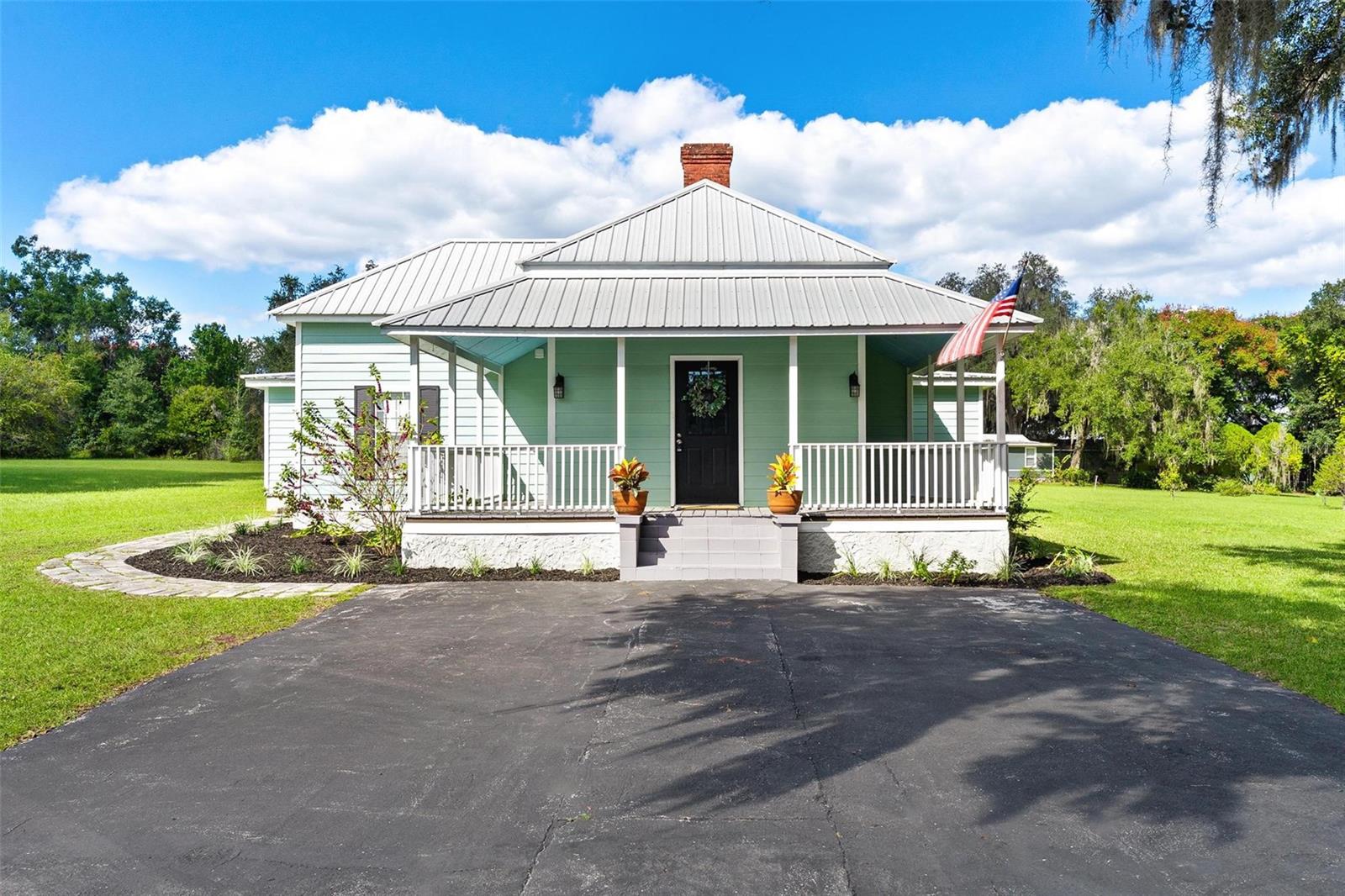 Single Family Residence em LADY LAKE, FL - Daniel Dourado