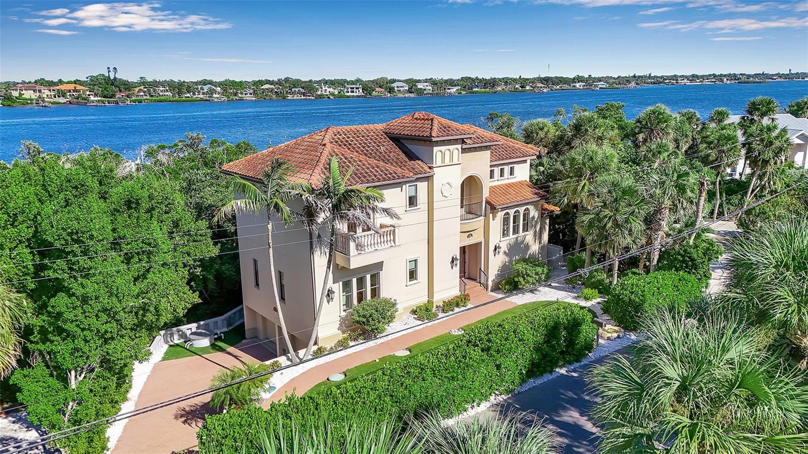 Single Family Residence em NOKOMIS, FL - Daniel Dourado