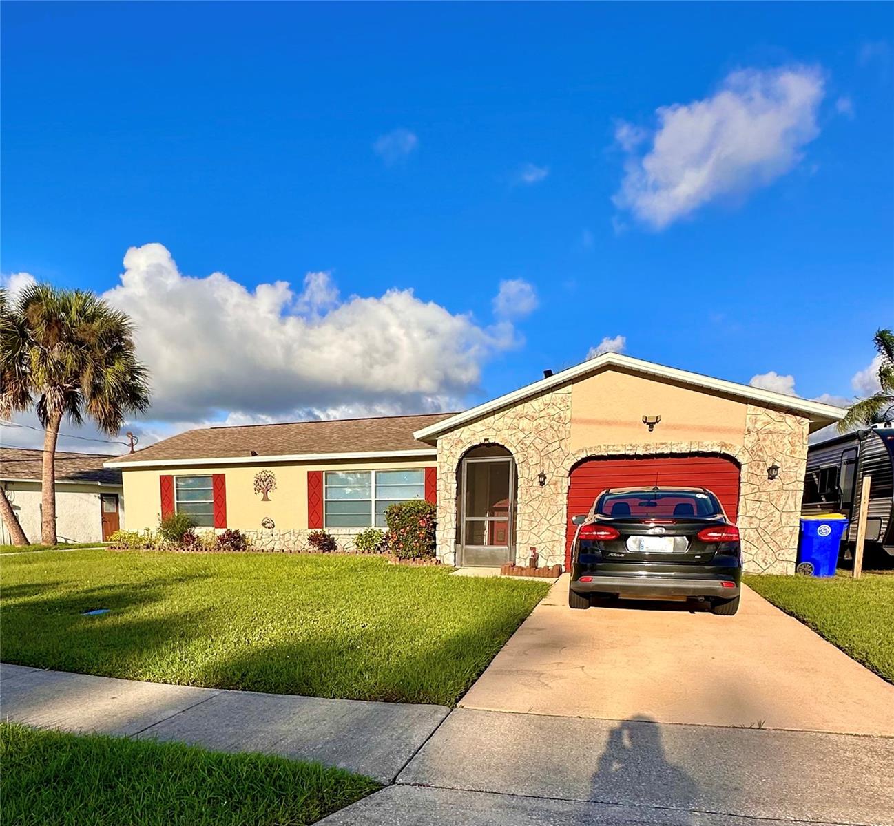 Single Family Residence em ROCKLEDGE, FL - Daniel Dourado
