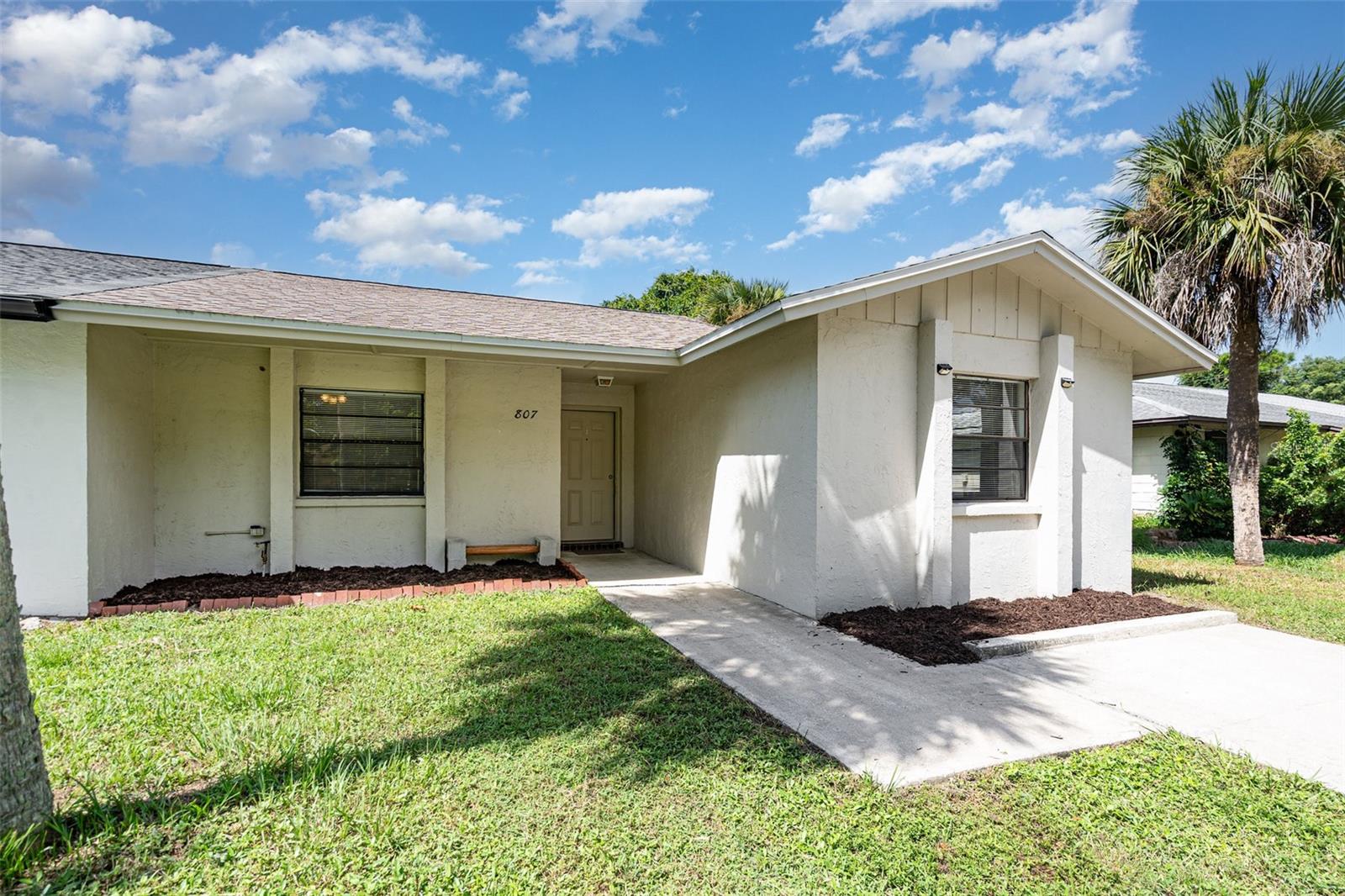Single Family Residence em ROCKLEDGE, FL - Daniel Dourado