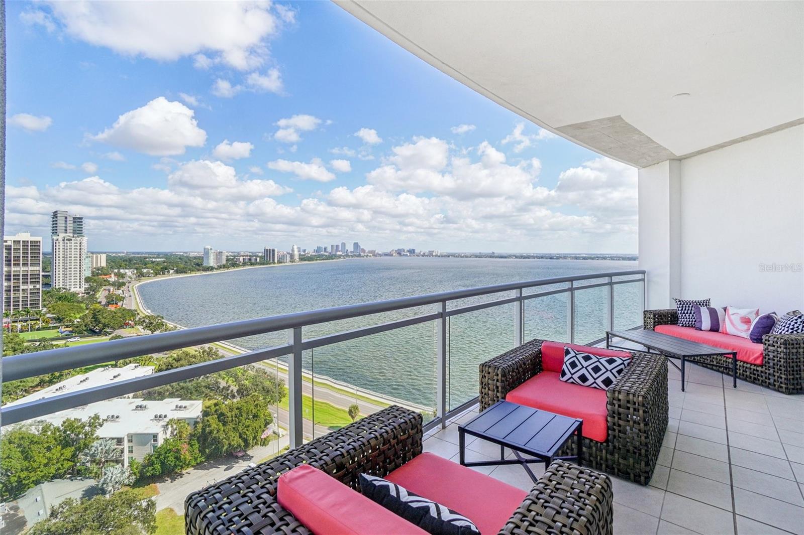 Condominium em TAMPA, FL - Daniel Dourado