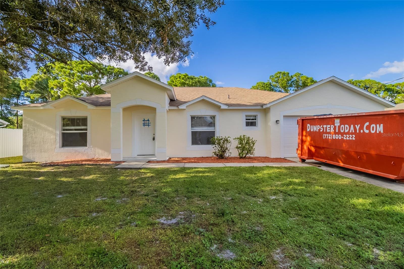 Single Family Residence em PORT ST LUCIE, FL - Daniel Dourado