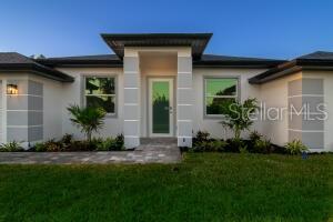 Single Family Residence em PORT CHARLOTTE, FL - Daniel Dourado