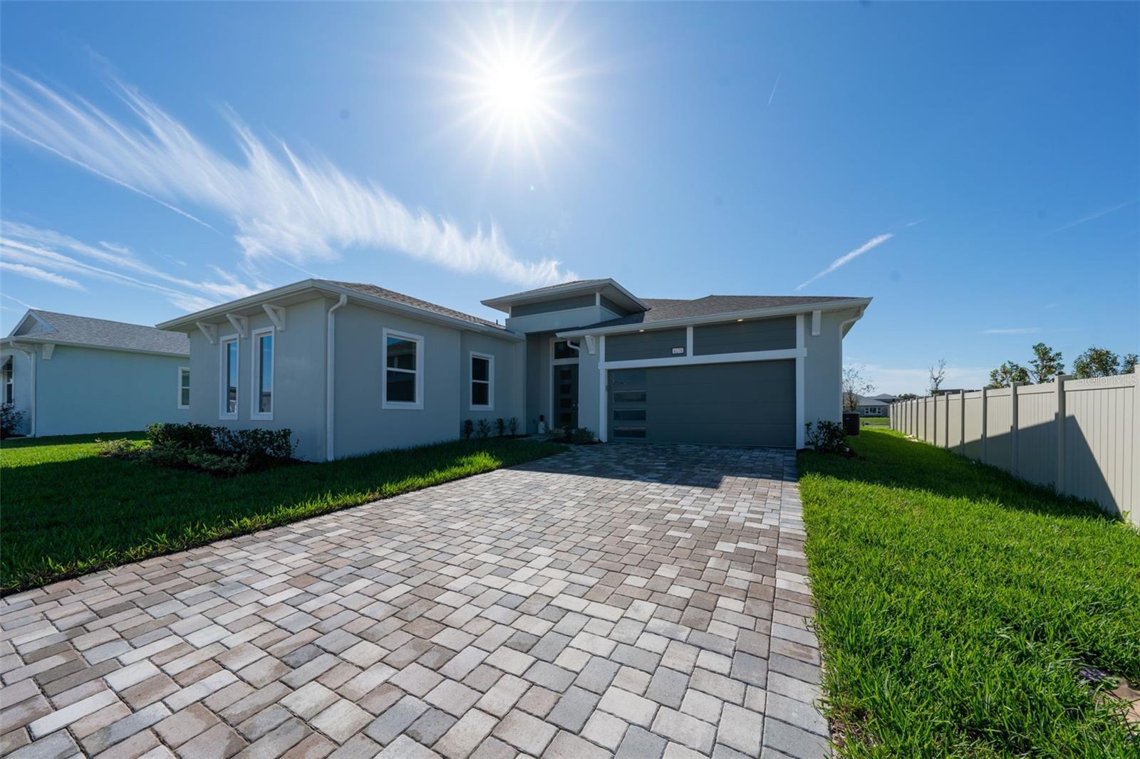 Single Family Residence em WESLEY CHAPEL, FL - Daniel Dourado