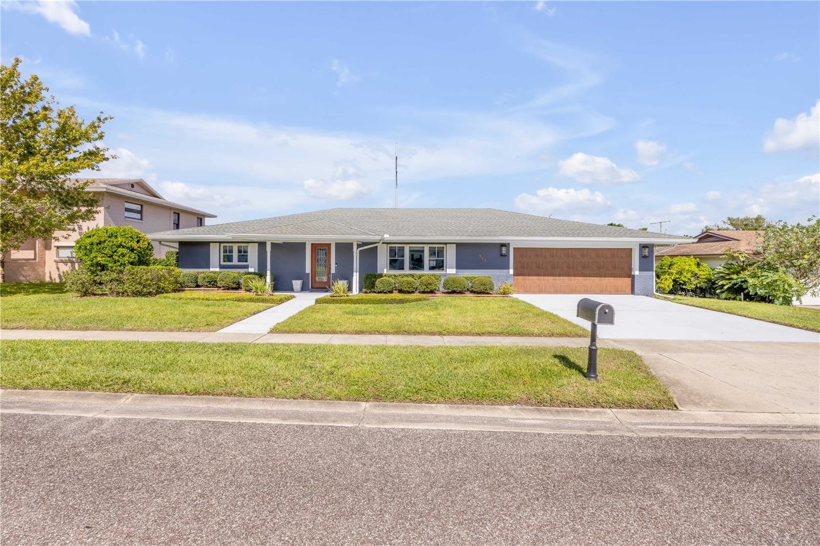 Single Family Residence em ALTAMONTE SPRINGS, FL - Daniel Dourado