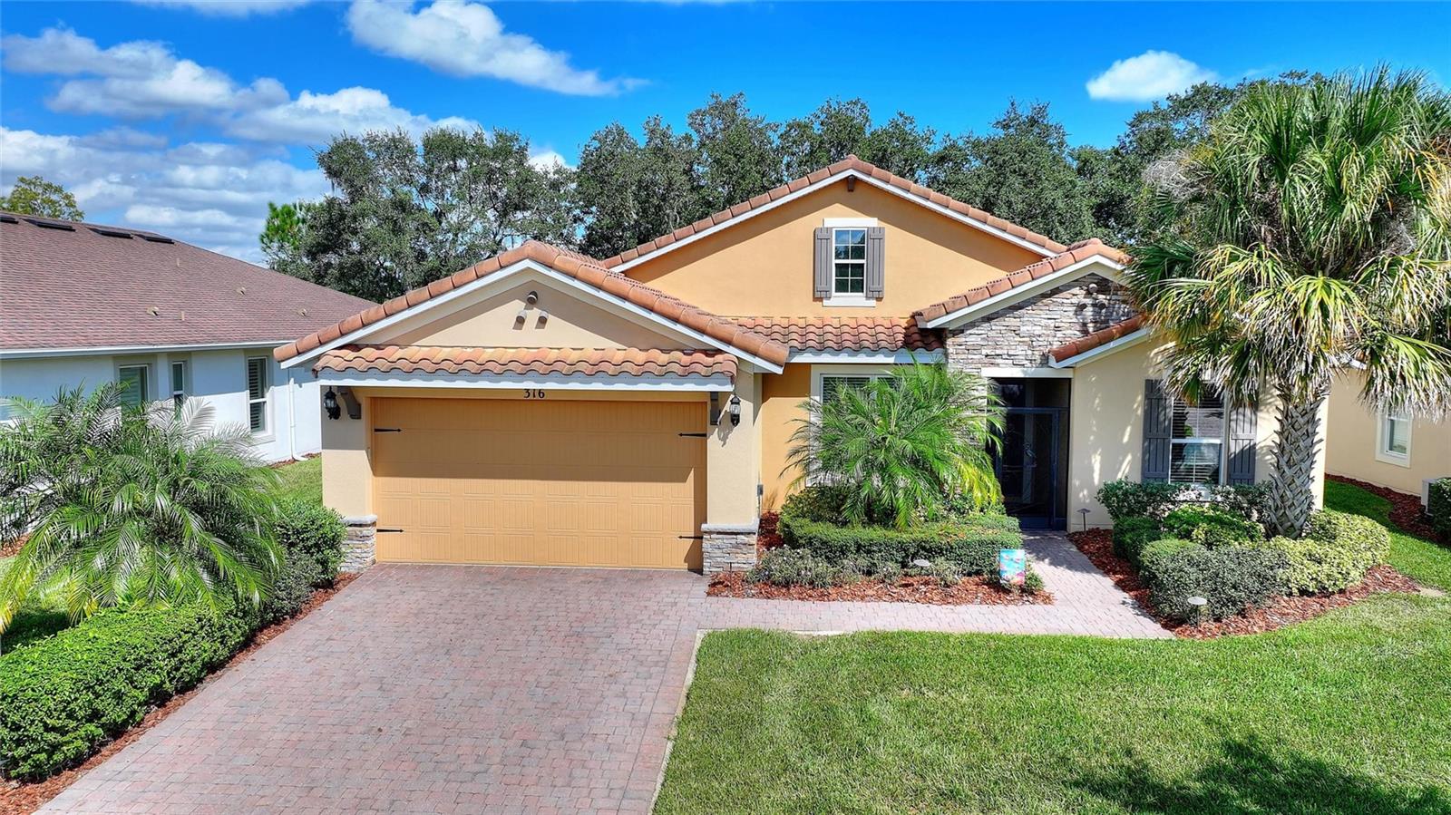 Single Family Residence em KISSIMMEE, FL - Daniel Dourado
