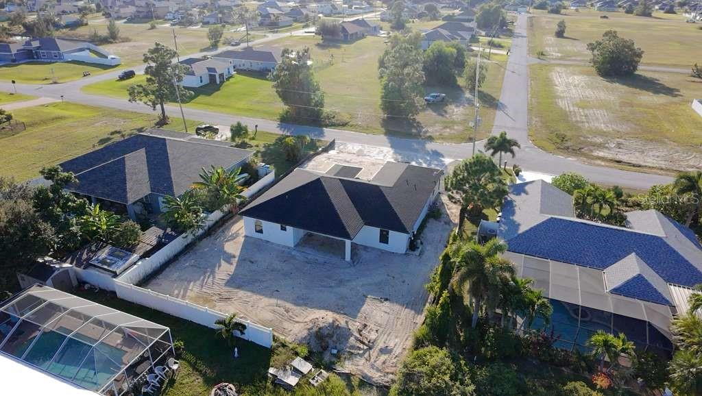 Single Family Residence in CAPE CORAL, FL - Daniel Dourado