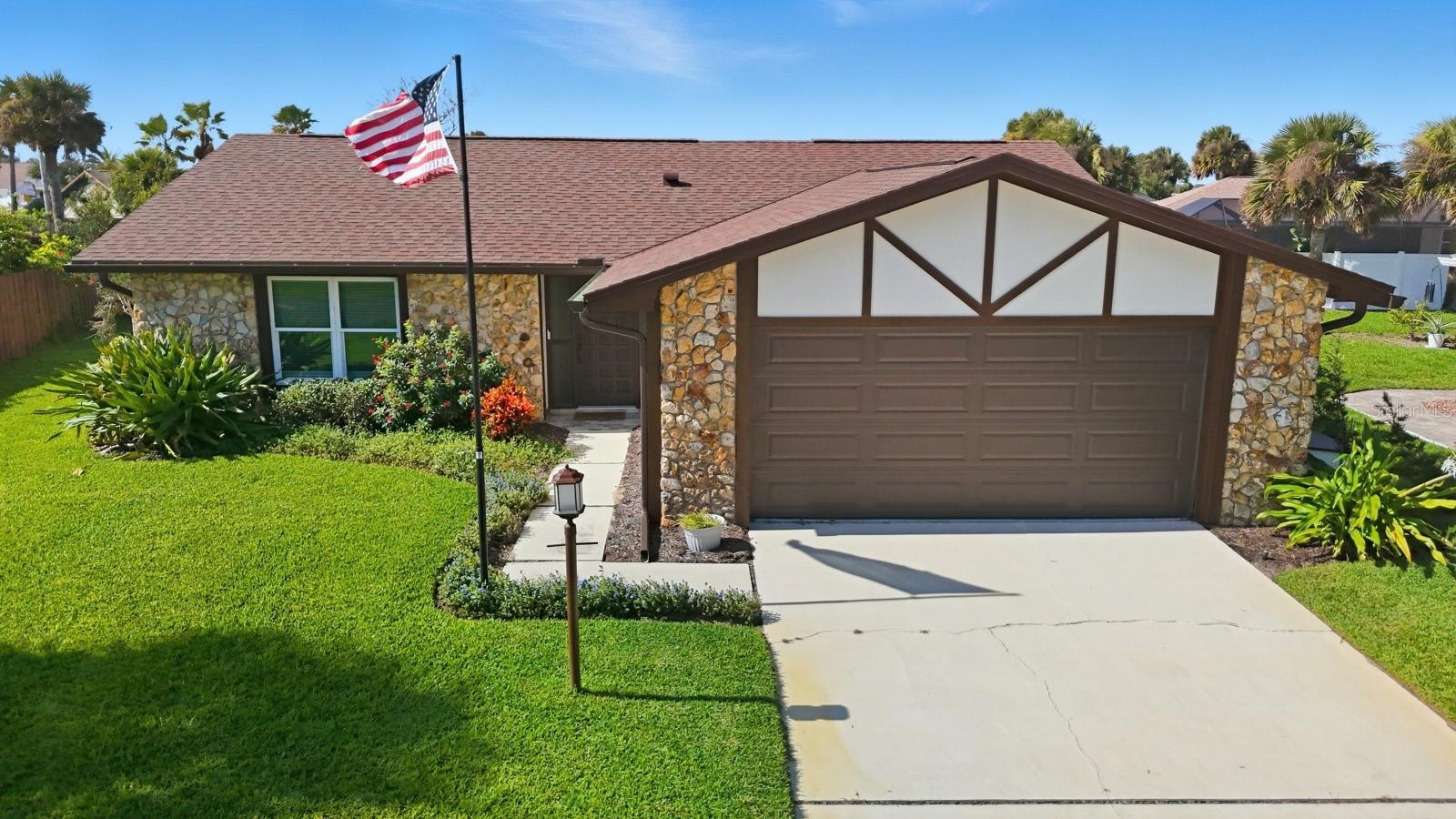 Single Family Residence em ORMOND BEACH, FL - Daniel Dourado