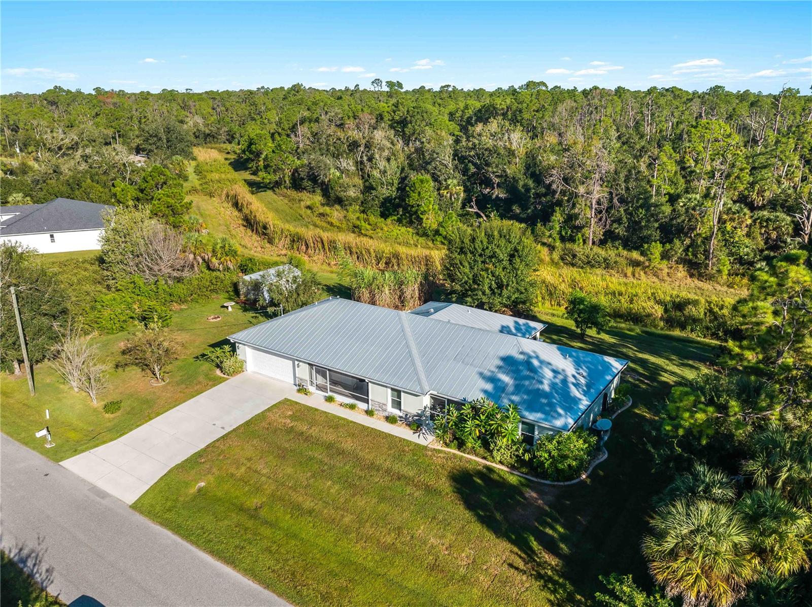 Single Family Residence in NORTH PORT, FL - Daniel Dourado