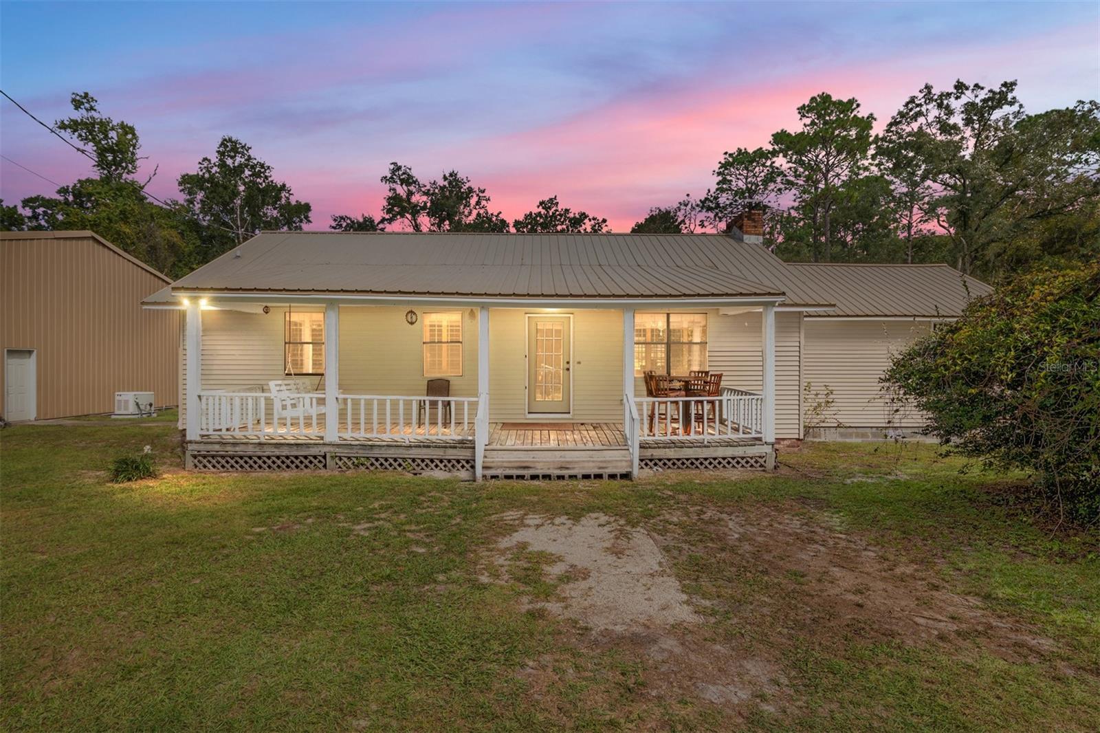 Single Family Residence em CHIEFLAND, FL - Daniel Dourado