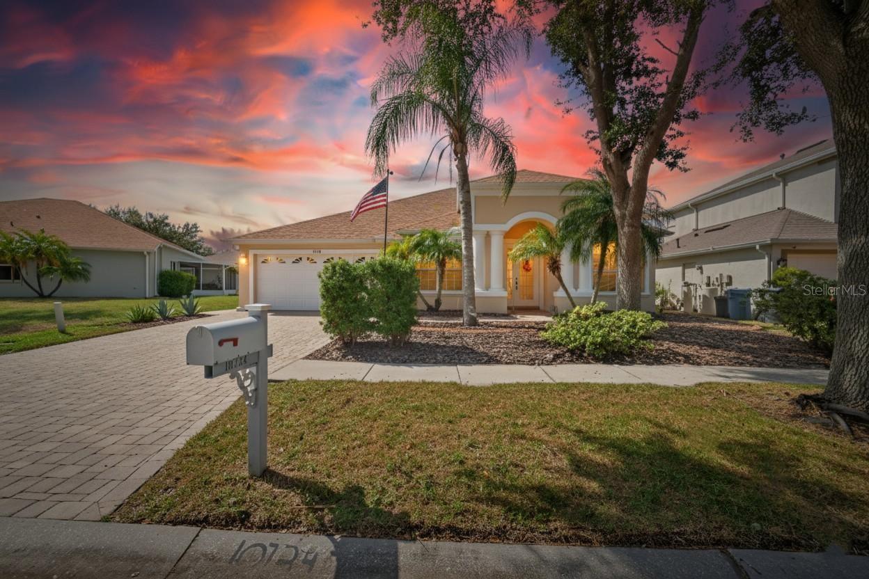 Single Family Residence in RIVERVIEW, FL - Daniel Dourado