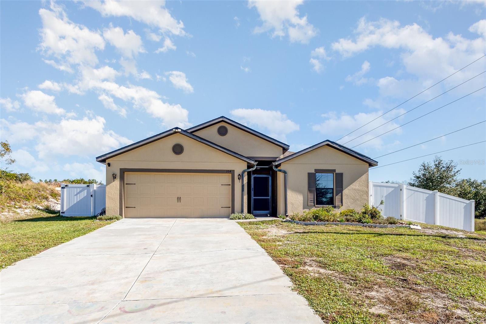 Single Family Residence em KISSIMMEE, FL - Daniel Dourado