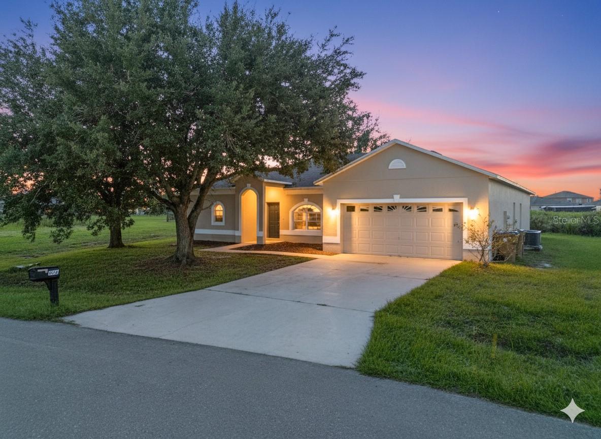 Single Family Residence em KISSIMMEE, FL - Daniel Dourado