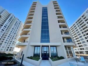 Condominium in DAYTONA BEACH, FL - Daniel Dourado