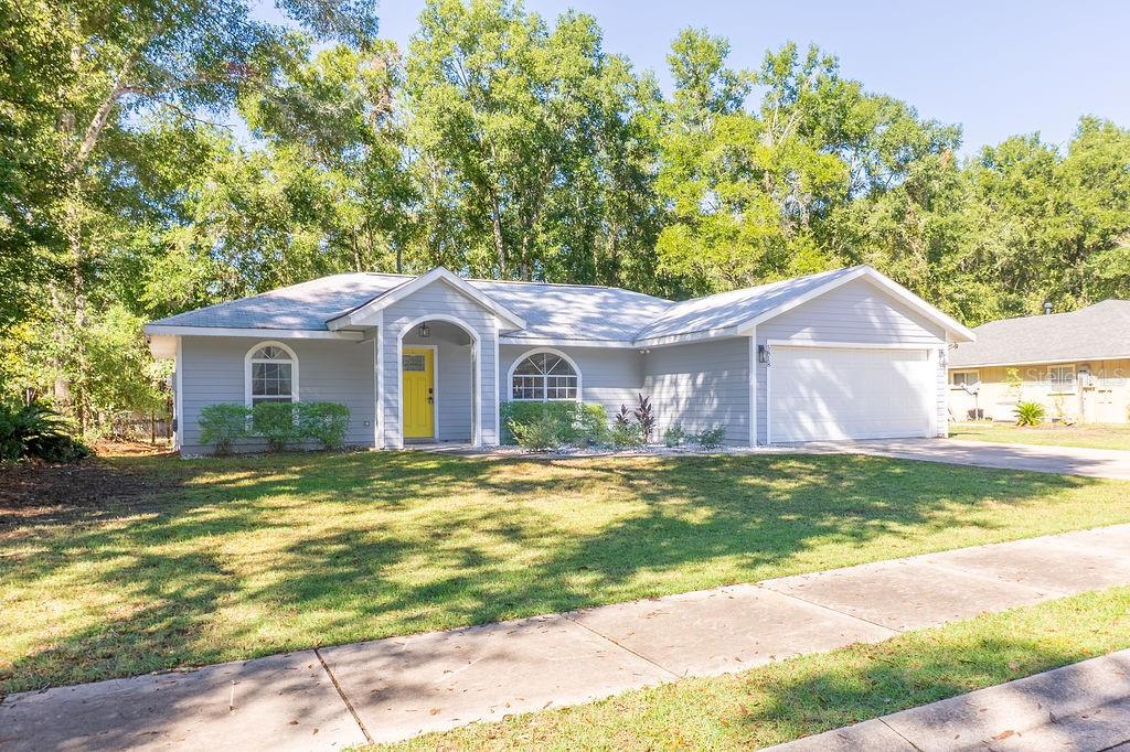 Single Family Residence in GAINESVILLE, FL - Daniel Dourado