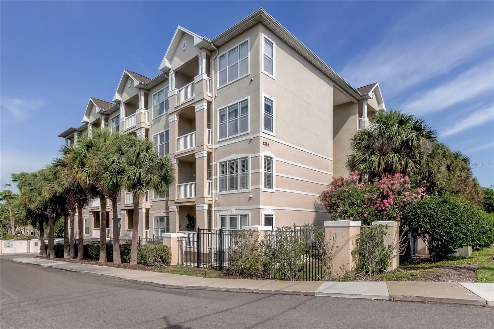 Condominium em CLEARWATER, FL - Daniel Dourado