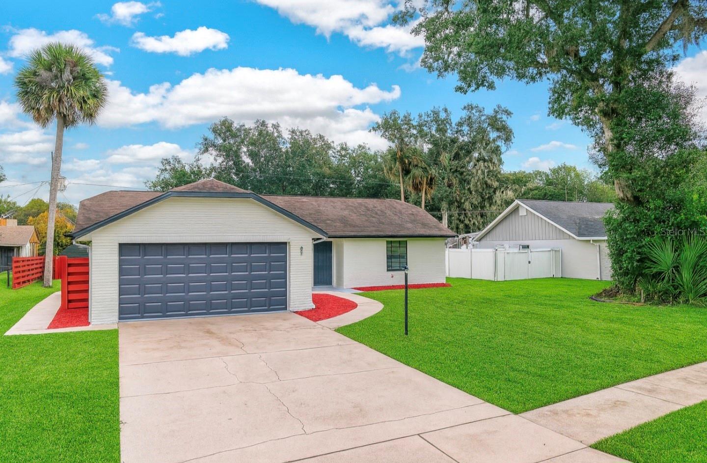 Single Family Residence em PORT ORANGE, FL - Daniel Dourado