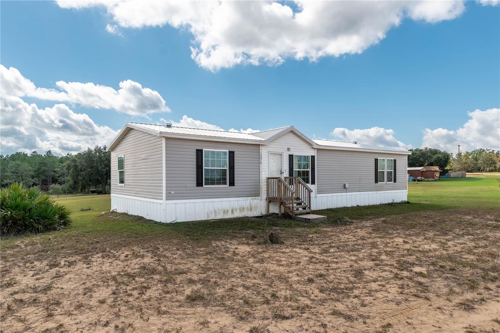 Manufactured Home em OCKLAWAHA, FL - Daniel Dourado