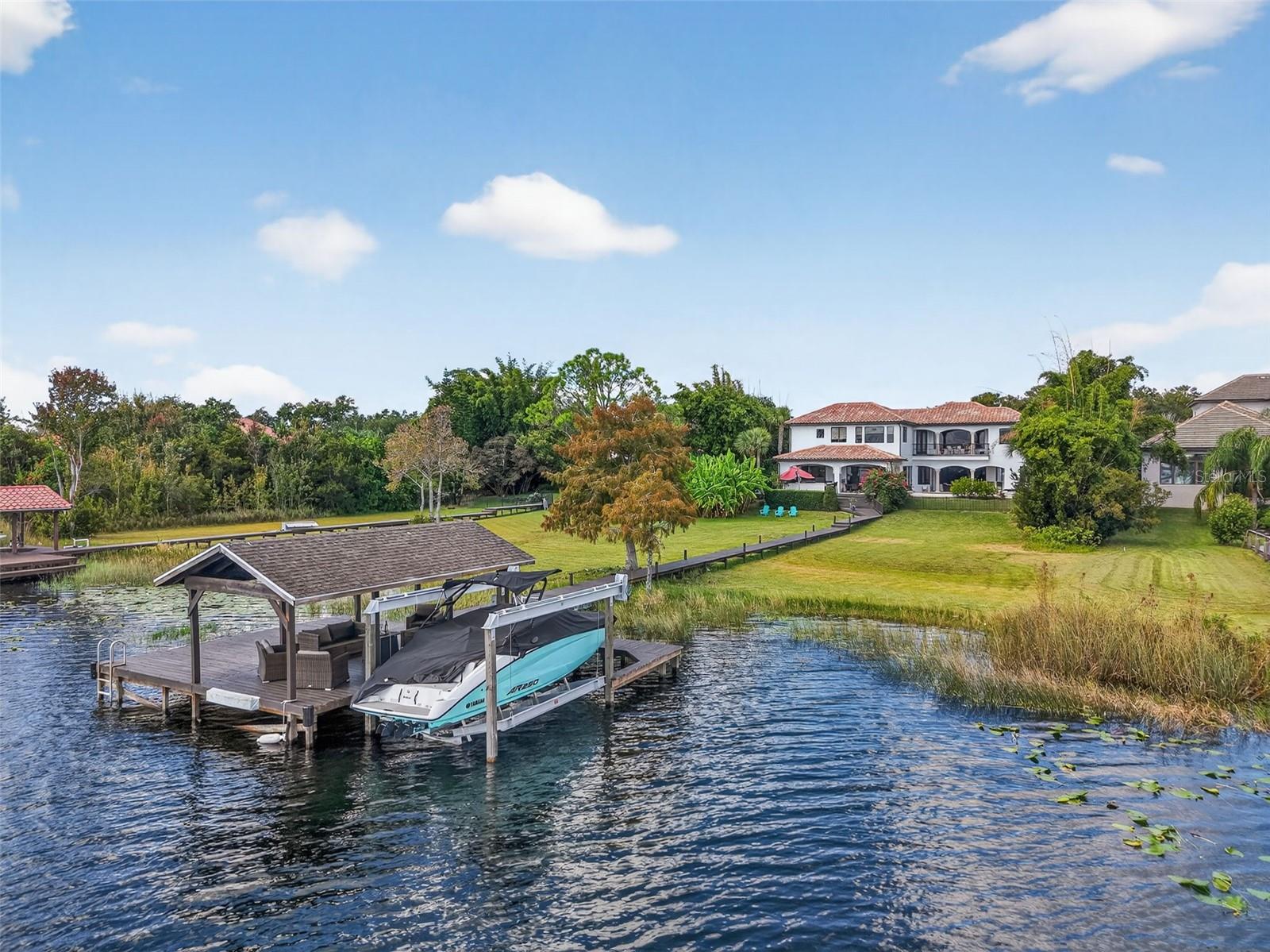 Single Family Residence em MOUNT DORA, FL - Daniel Dourado