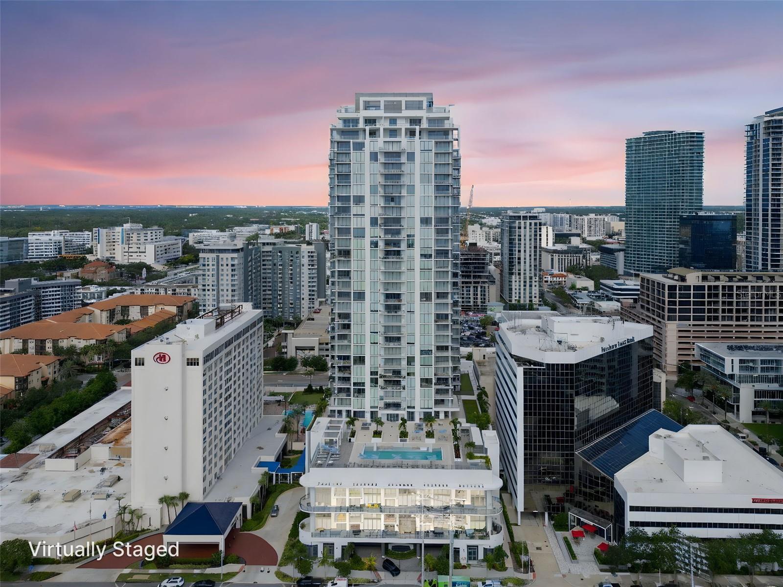 Condominium em ST PETERSBURG, FL - Daniel Dourado