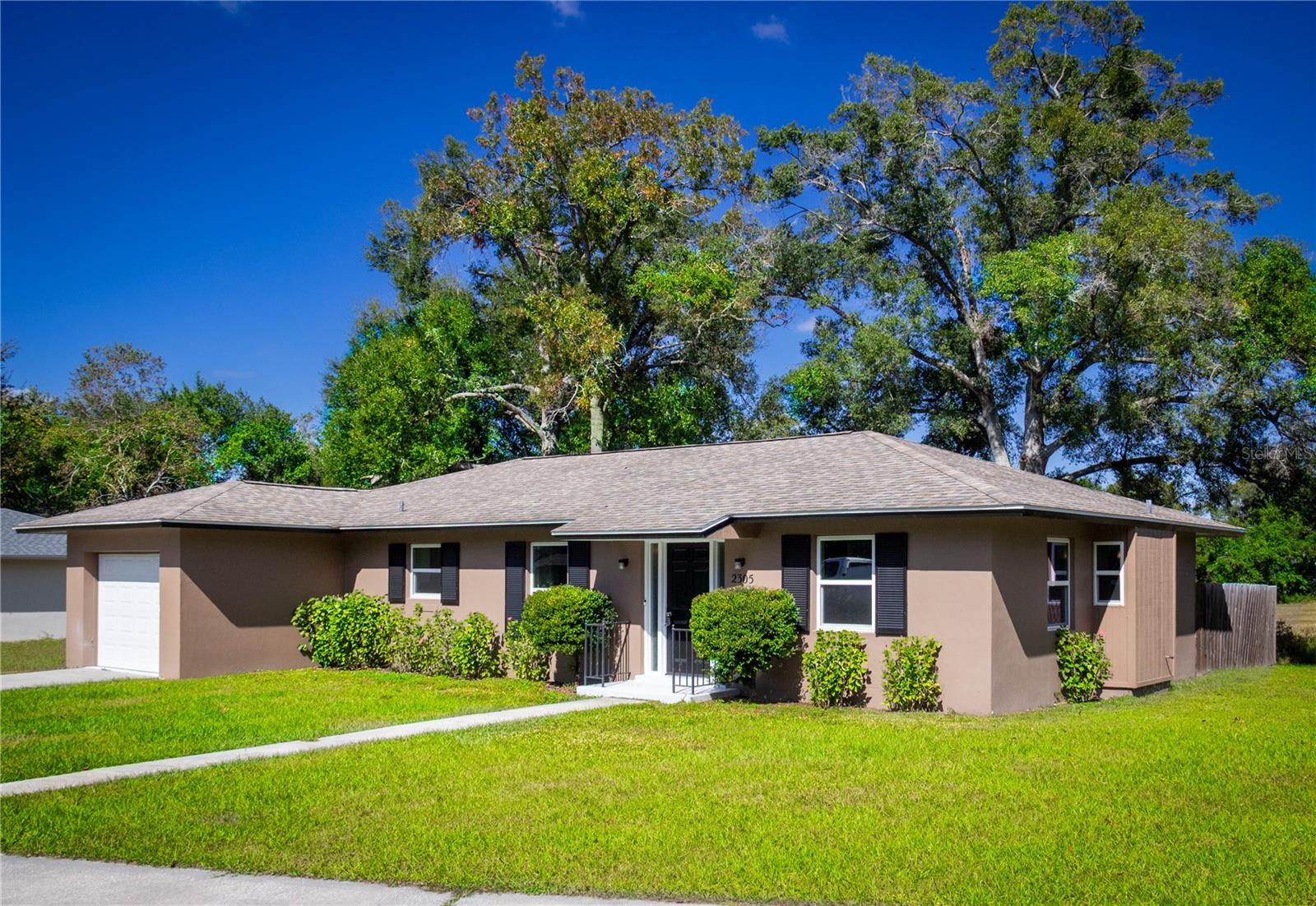 Single Family Residence in CITRUS SPRINGS, FL - Daniel Dourado