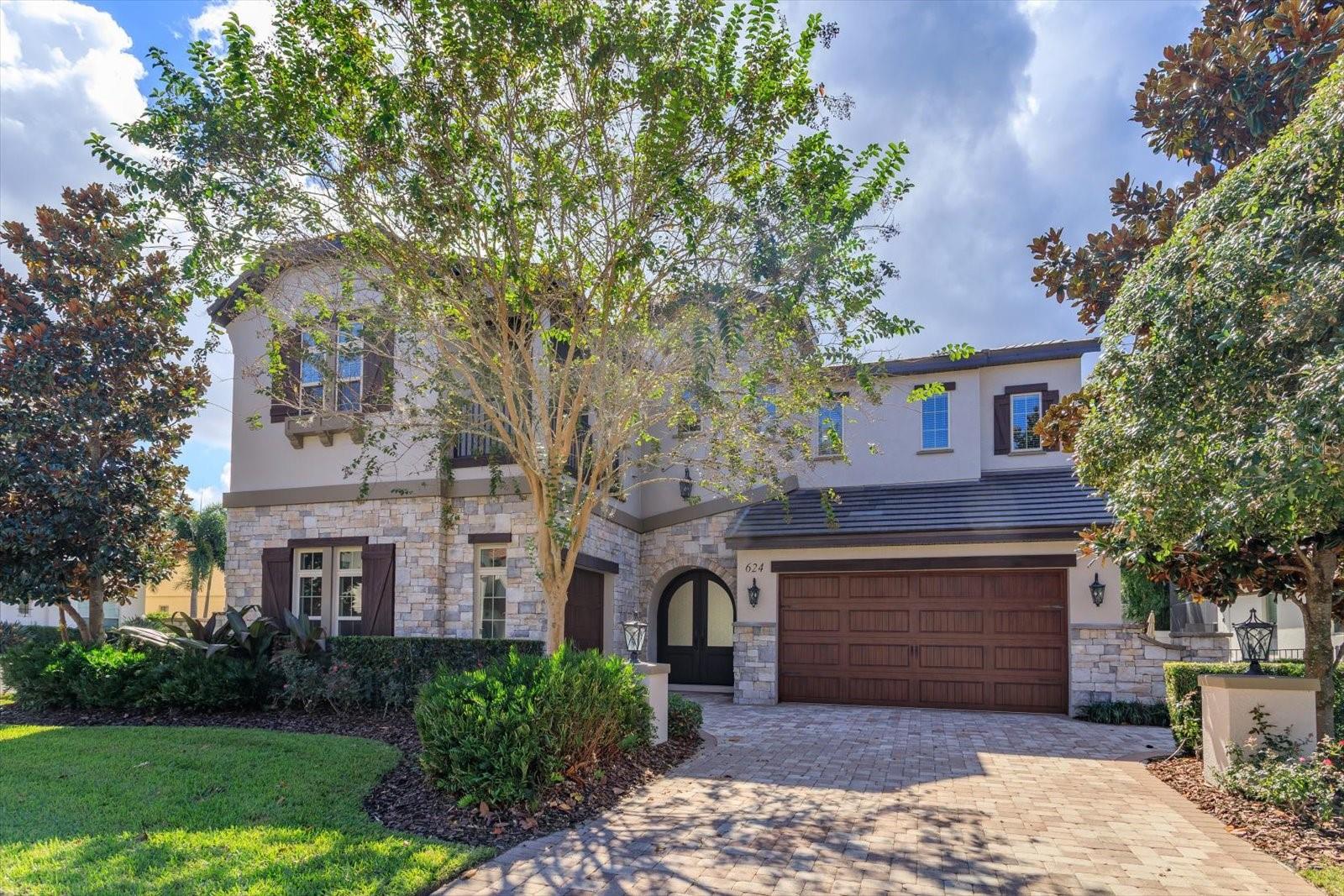 Single Family Residence em WINTER GARDEN, FL - Daniel Dourado