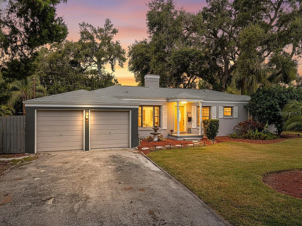 Single Family Residence em ST PETERSBURG, FL - Daniel Dourado