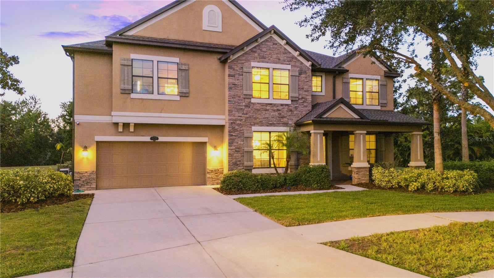 Single Family Residence in RIVERVIEW, FL - Daniel Dourado