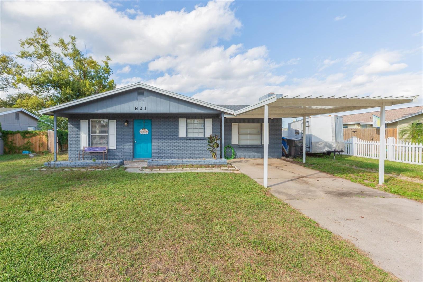 Single Family Residence em SEFFNER, FL - Daniel Dourado