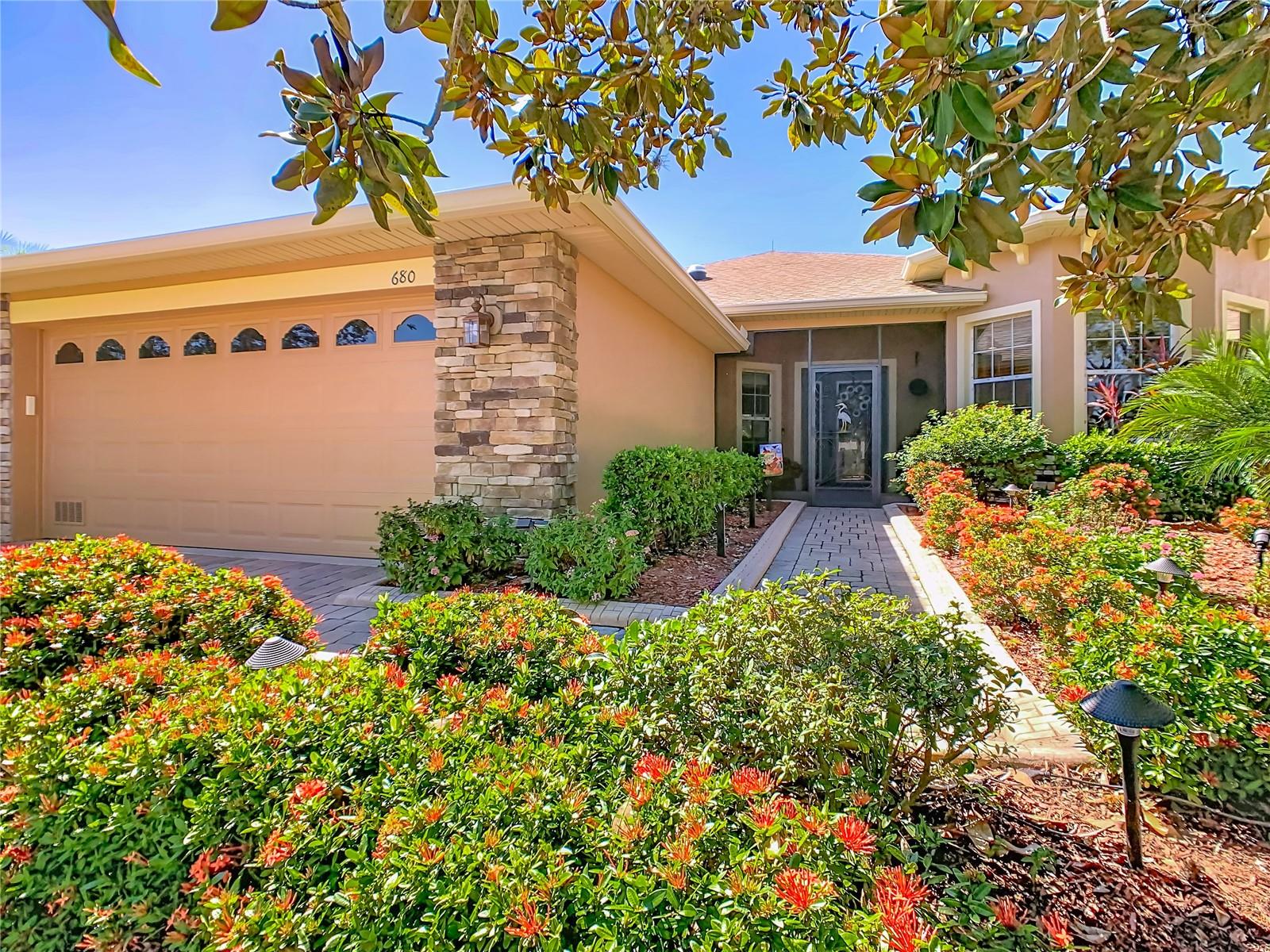 Single Family Residence in POINCIANA, FL - Daniel Dourado