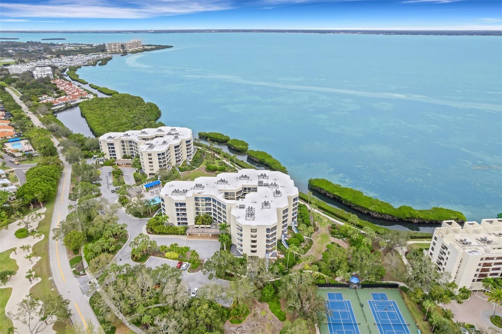 Condominium in LONGBOAT KEY, FL - Daniel Dourado