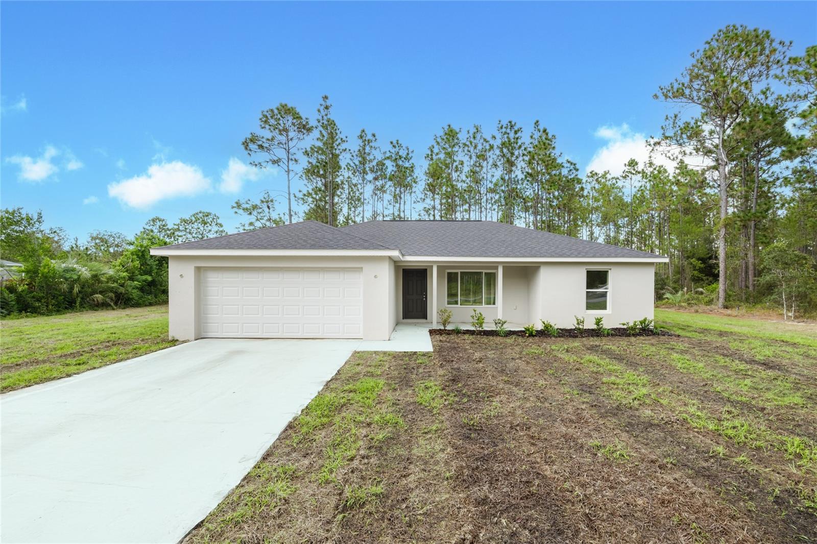 Single Family Residence in WILLISTON, FL - Daniel Dourado