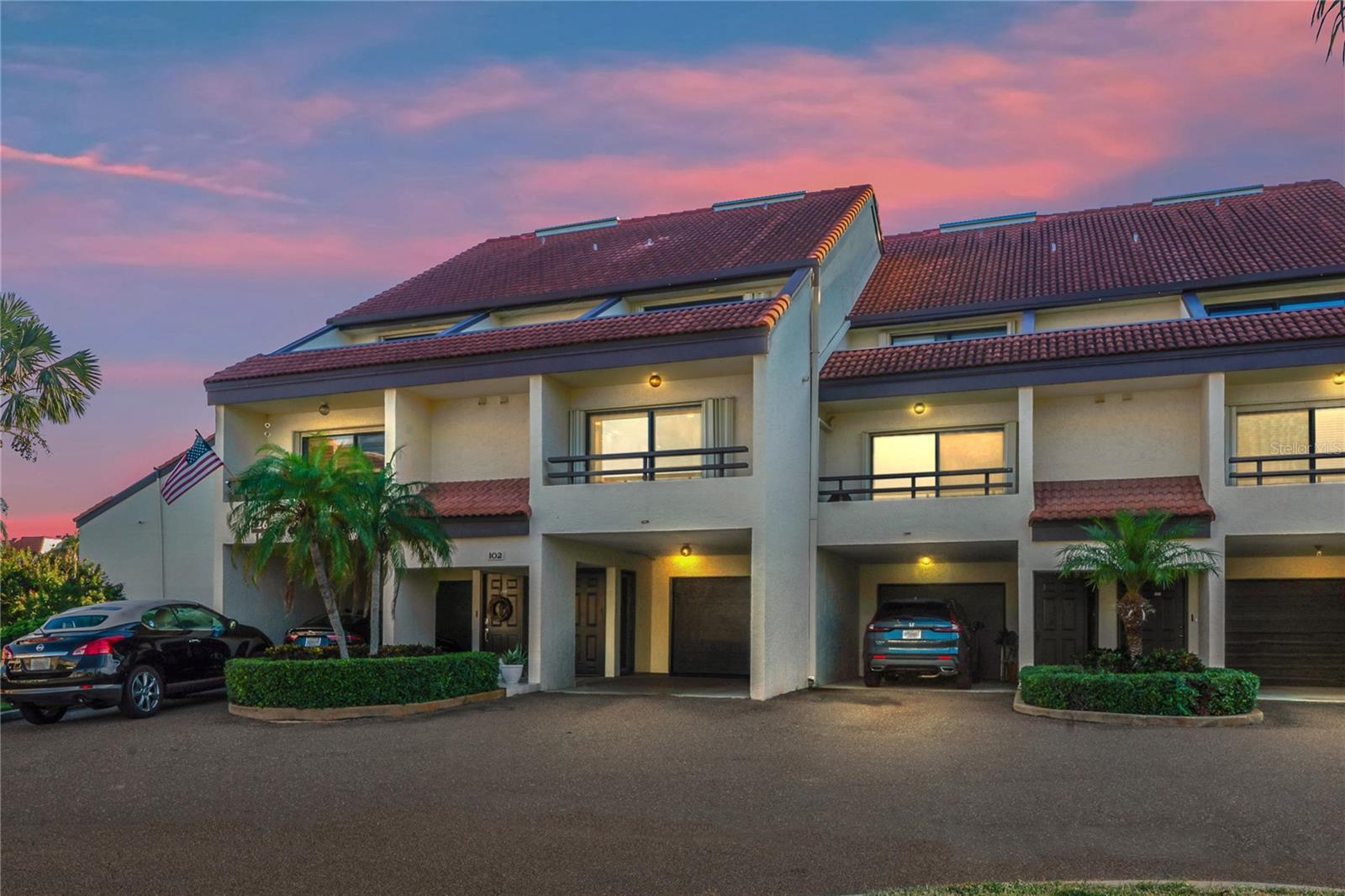 Condominium em TIERRA VERDE, FL - Daniel Dourado