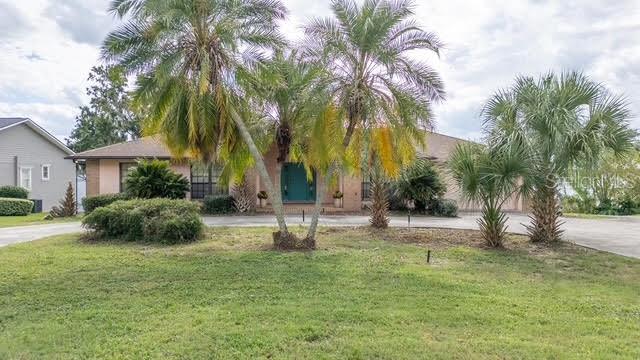 Single Family Residence in AUBURNDALE, FL - Daniel Dourado