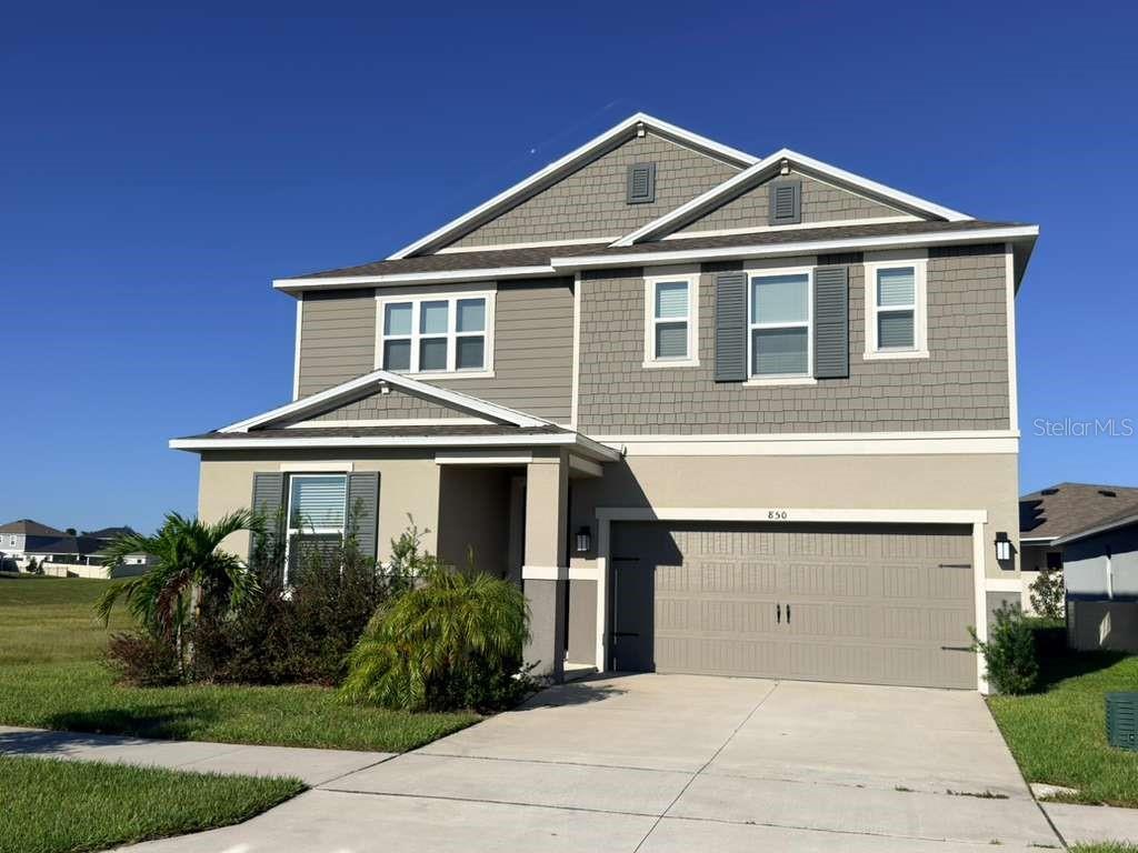 Single Family Residence em DAVENPORT, FL - Daniel Dourado