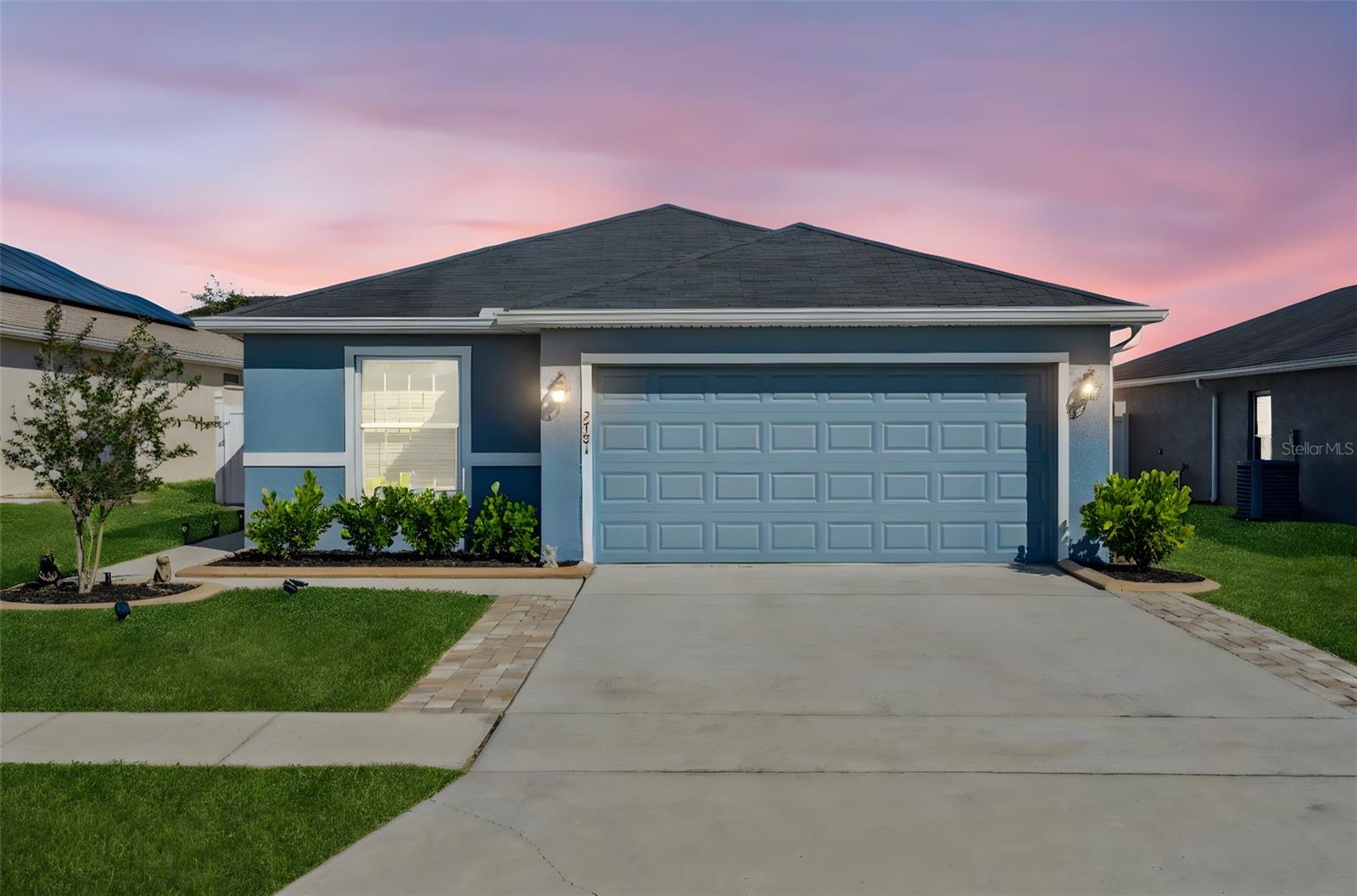 Single Family Residence in HAINES CITY, FL - Daniel Dourado