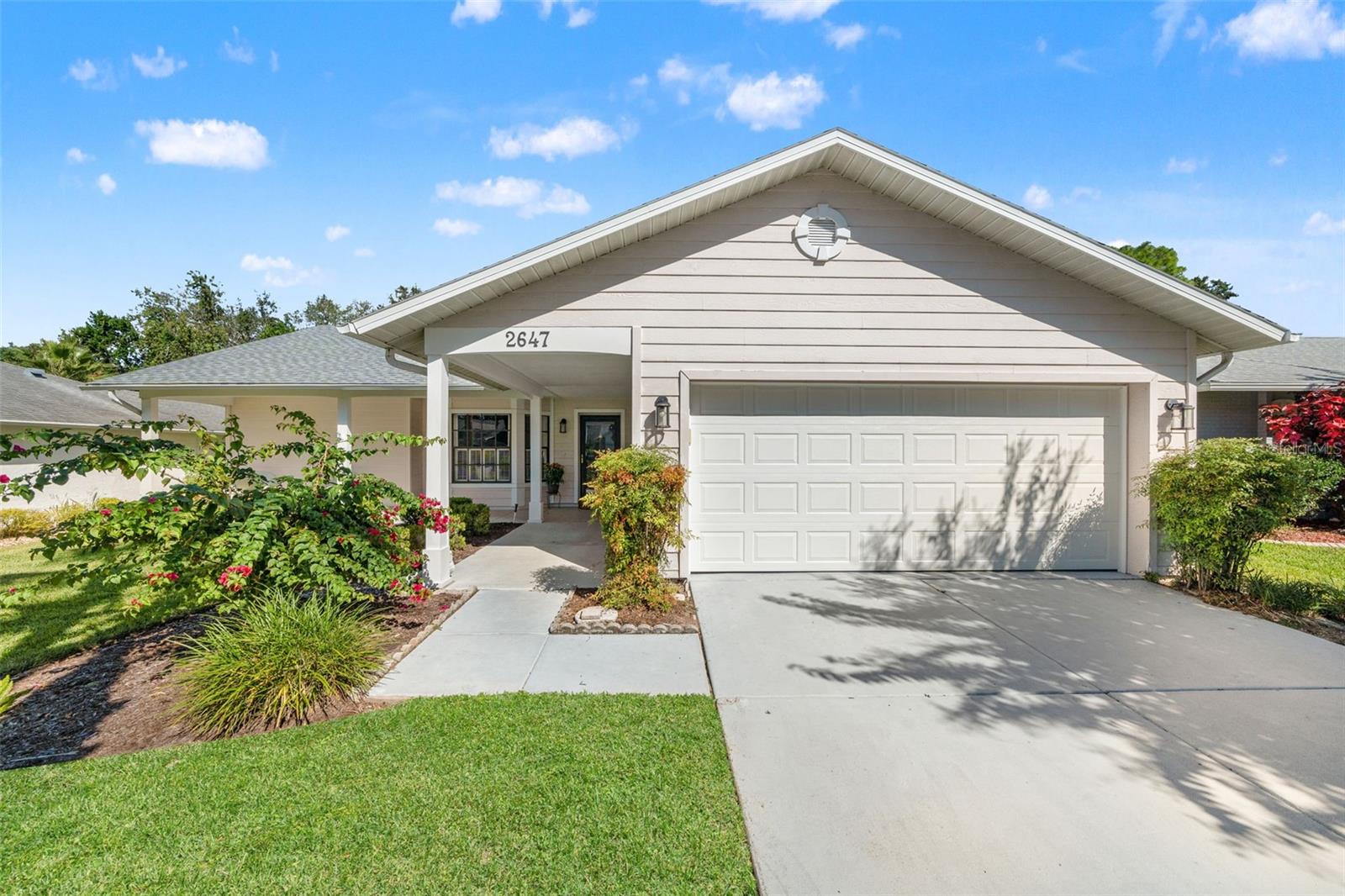 Single Family Residence em SPRING HILL, FL - Daniel Dourado