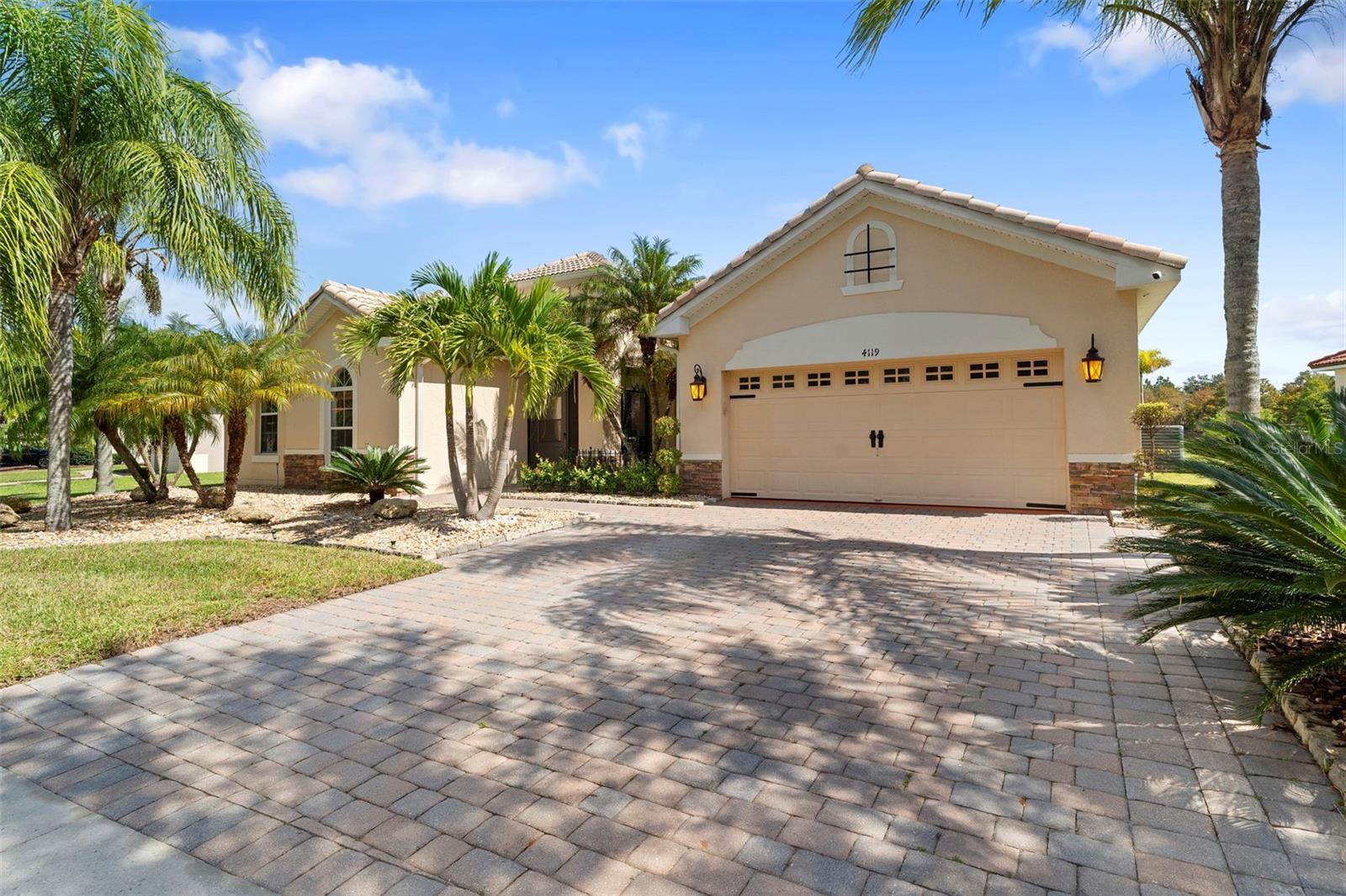 Single Family Residence em KISSIMMEE, FL - Daniel Dourado