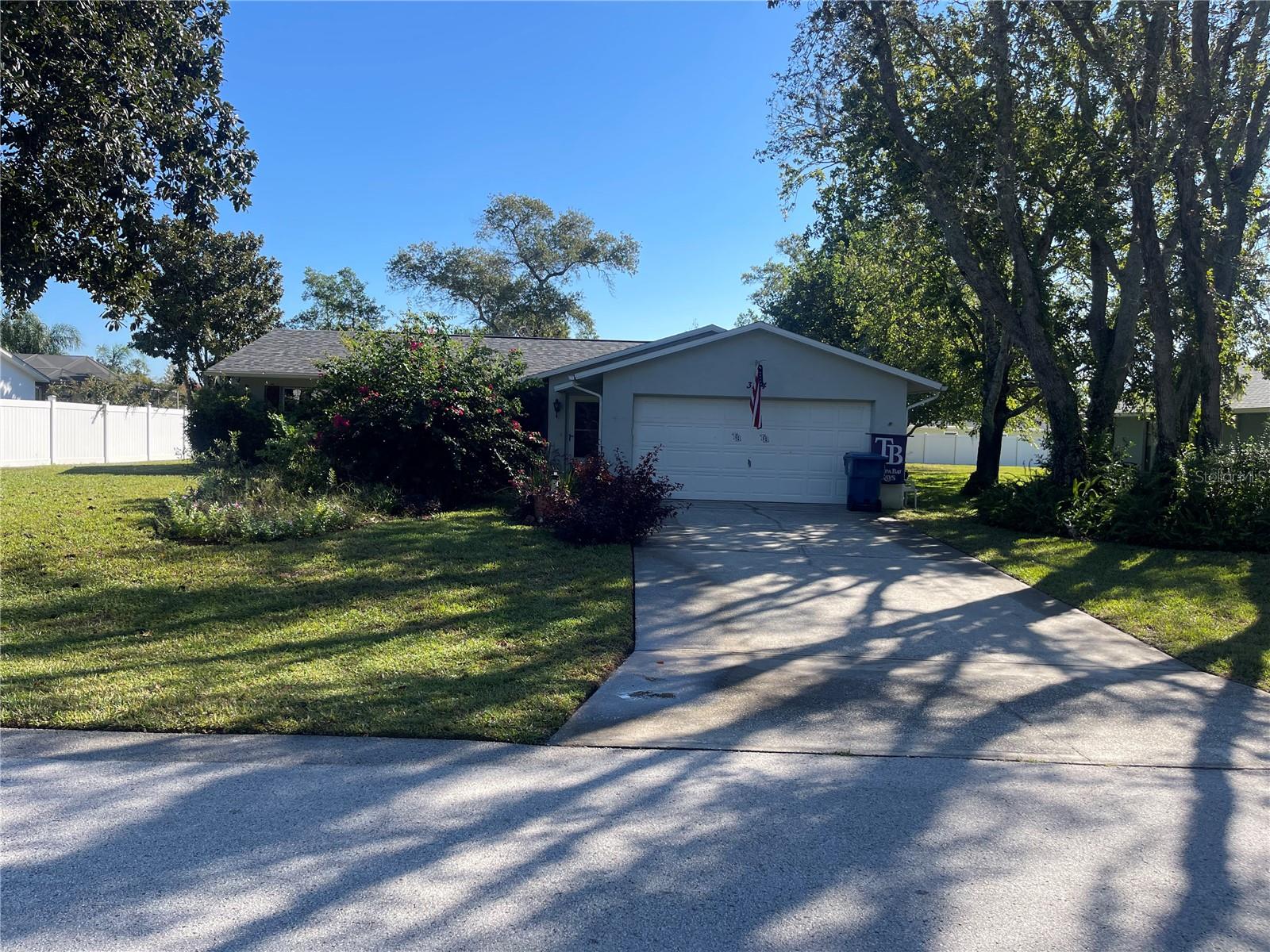 Single Family Residence em SPRING HILL, FL - Daniel Dourado