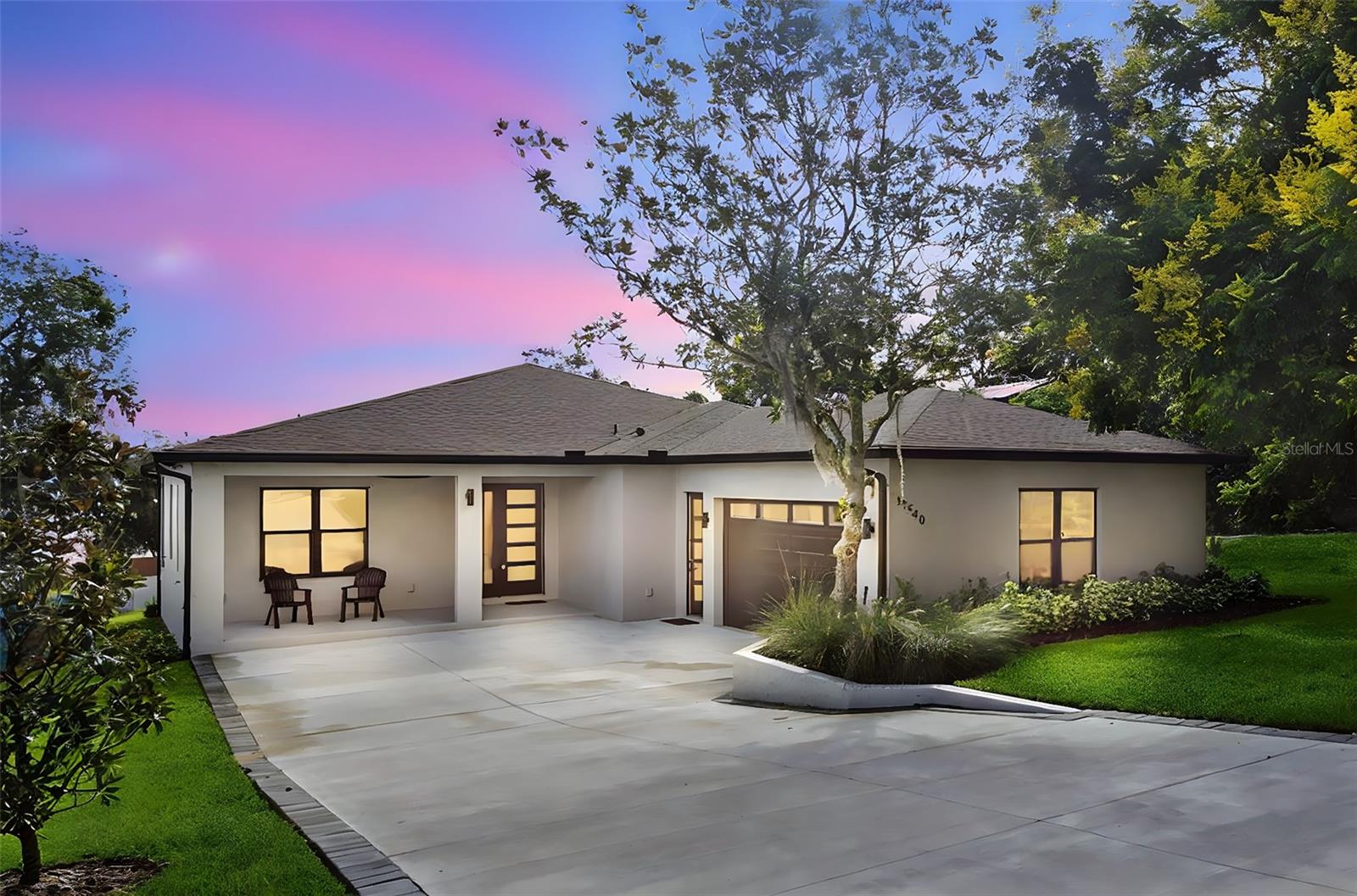 Single Family Residence in MONTVERDE, FL - Daniel Dourado