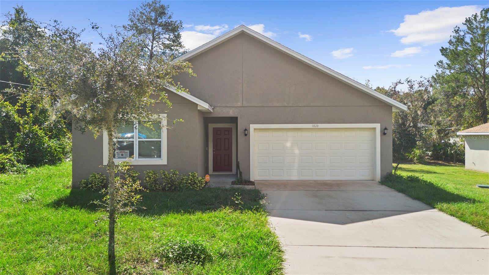 Single Family Residence em ORANGE CITY, FL - Daniel Dourado