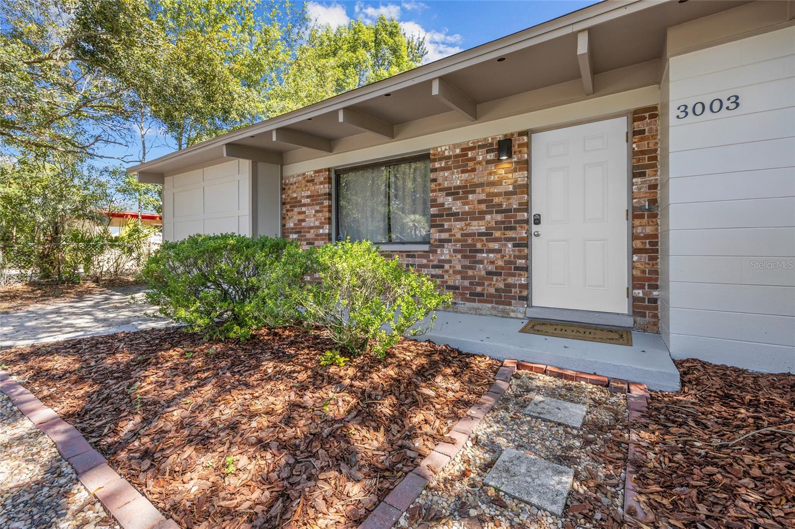 Single Family Residence in GAINESVILLE, FL - Daniel Dourado